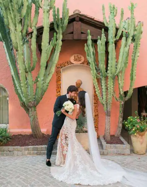 Özlem & Marco Temponi: Boho Chic bir St. Tropez Düğünü