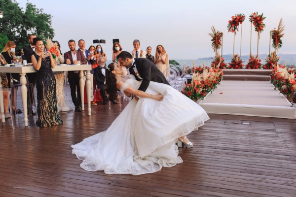 Berk Kaya Wedding Dance