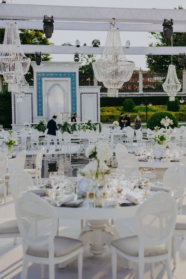 DeLa Events and Weddings
