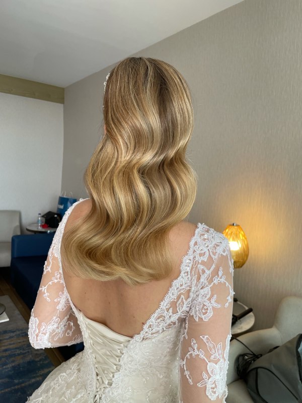 Mine Boğaz Hair & Makeup