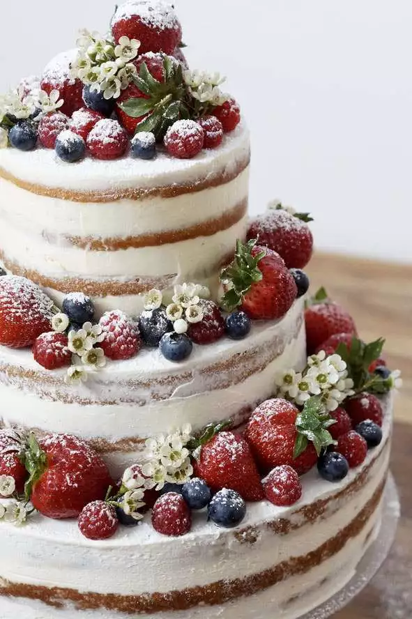 Nişan ve Düğünlerde Naked Cake Trendi