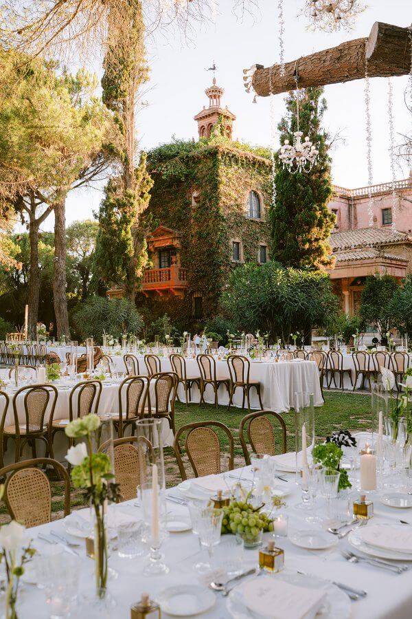 Deniz & Sirage’ın Doğayla Bütünleşen & Şık İspanya Düğünü