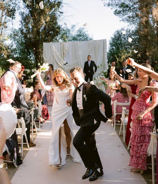 Deniz & Sirage’ın Doğayla Bütünleşen & Şık İspanya Düğünü