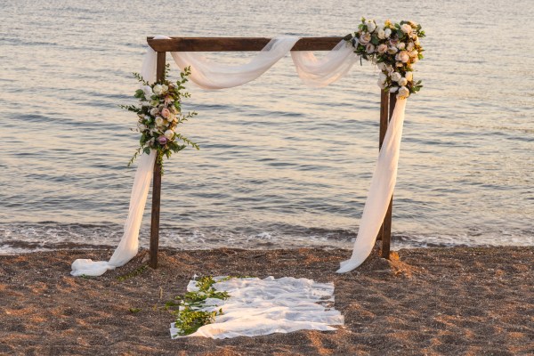 sahil kumsal düğünü