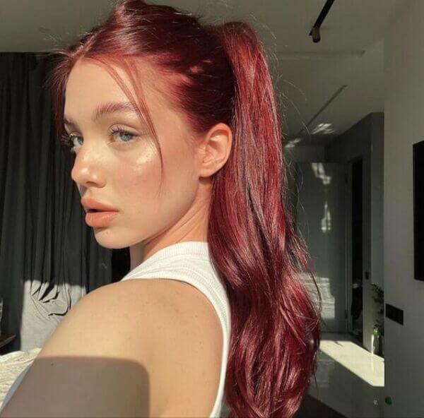 vişne kızılı saç rengi